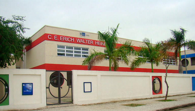 Organização de rack – CE ERICH WALTER HEINE